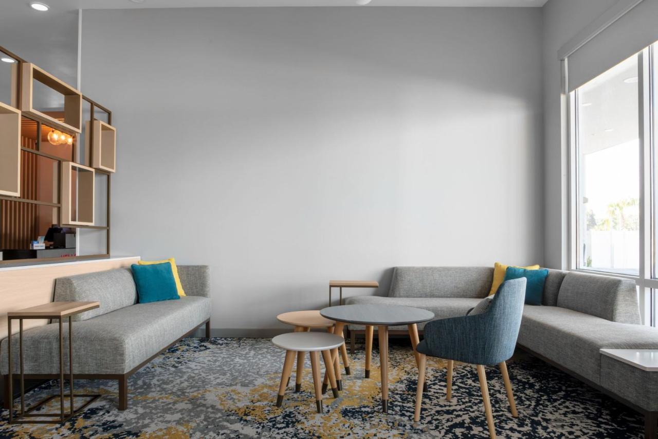 Towneplace Suites By Marriott Tampa Clearwater Eksteriør billede