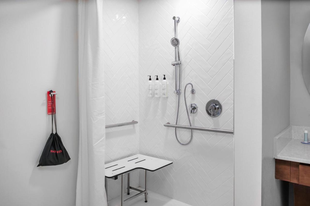 Towneplace Suites By Marriott Tampa Clearwater Eksteriør billede